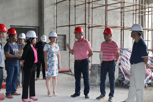 1、在市妇幼保健院新院建设项目现场调研.jpg